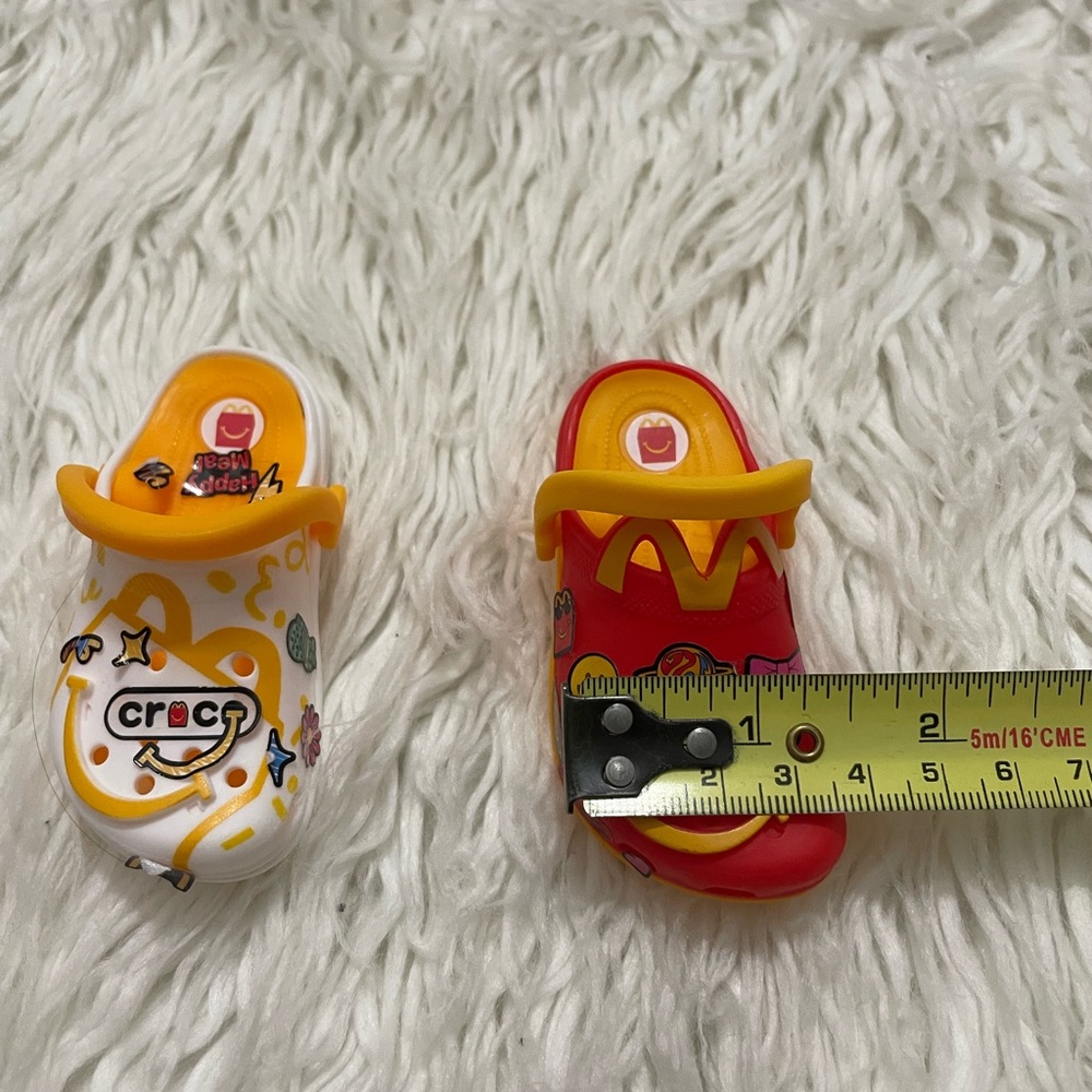 CROCS Jibbitz Set - Red and Orange - Picture 3 of 4